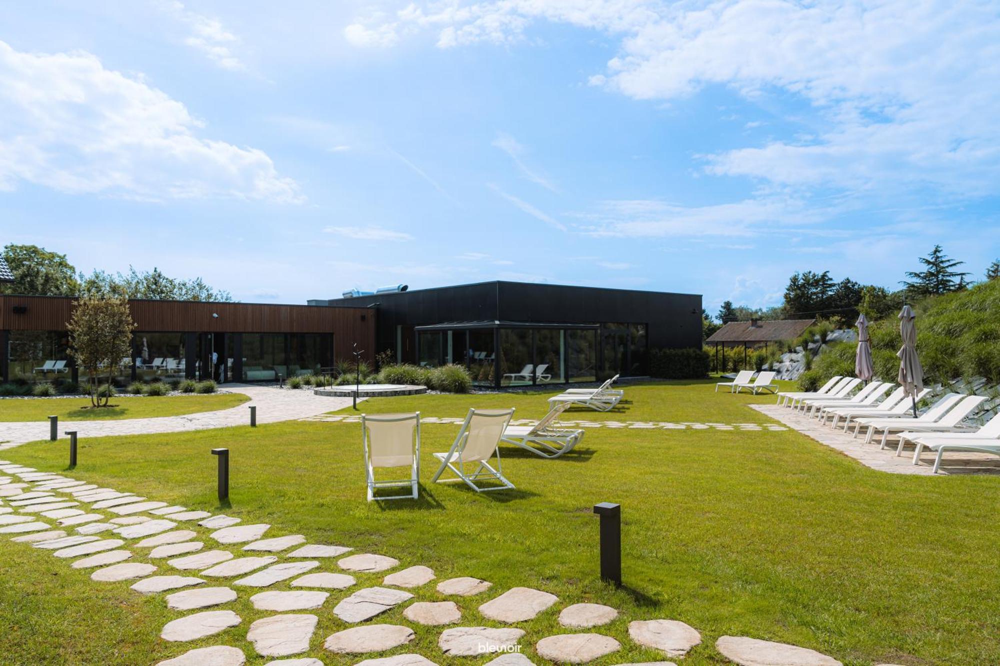 Domaine Des Thermes Awans Exterior foto